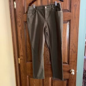 Chico’s So Slimming Girlfriend Ankle Jean